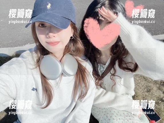 闪月半 闪月半的灭火器白衬衫私拍:一套图包,救你于宽衣之中,发圈利器!