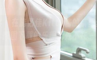 青豆客 – 在施忆佳Kitty酱的裤里丝里，原图下载的乐趣无处不在～