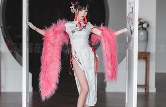 面饼仙儿的朋友圈在线：美足值得一看，这个摔跤也太好看了吧。