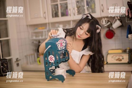 黑猫猫ovo 看!黑猫猫ovo的私房短裤已上线,连猫咪都想借个光。