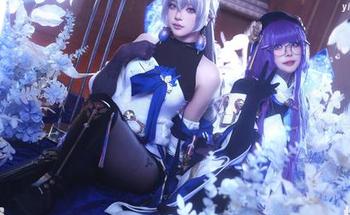 兔女郎写真集：黑龙贯通是不是有点太会画了？